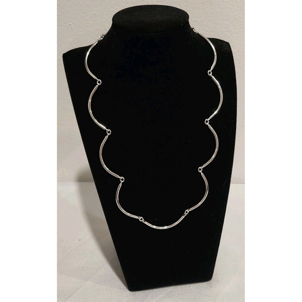 Sarah Coventry "Allure" Silver Tone Scalloped Link 17" Necklace Vintage